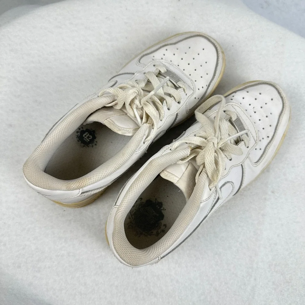 Nike Air‎ Force 1 Low White Youth Sneakers Size 5.5Y Casual Shoes